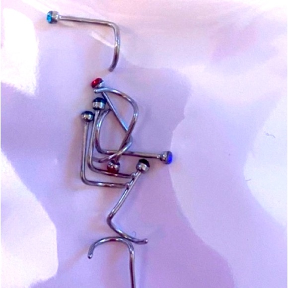 4 unique nose rings, 12 studs - Picture 2 of 12